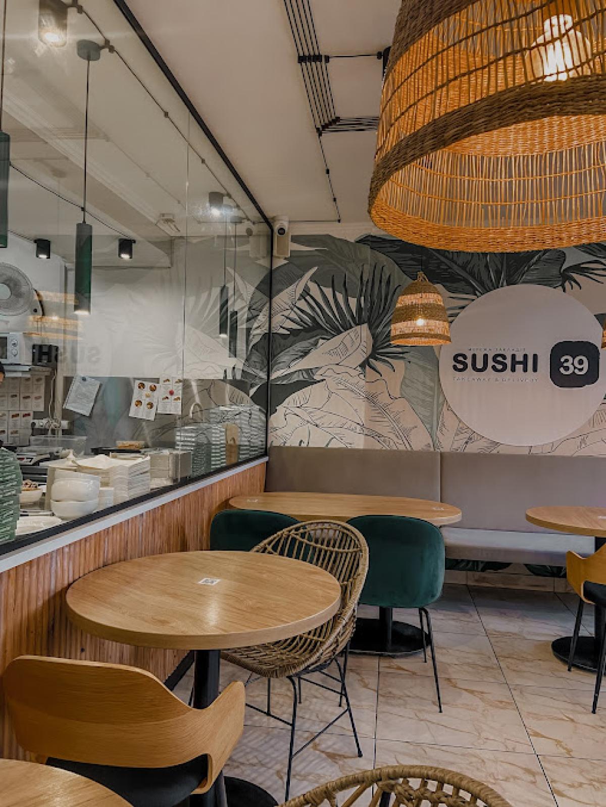 Sushi Pizza 39, Тарнавського, 32