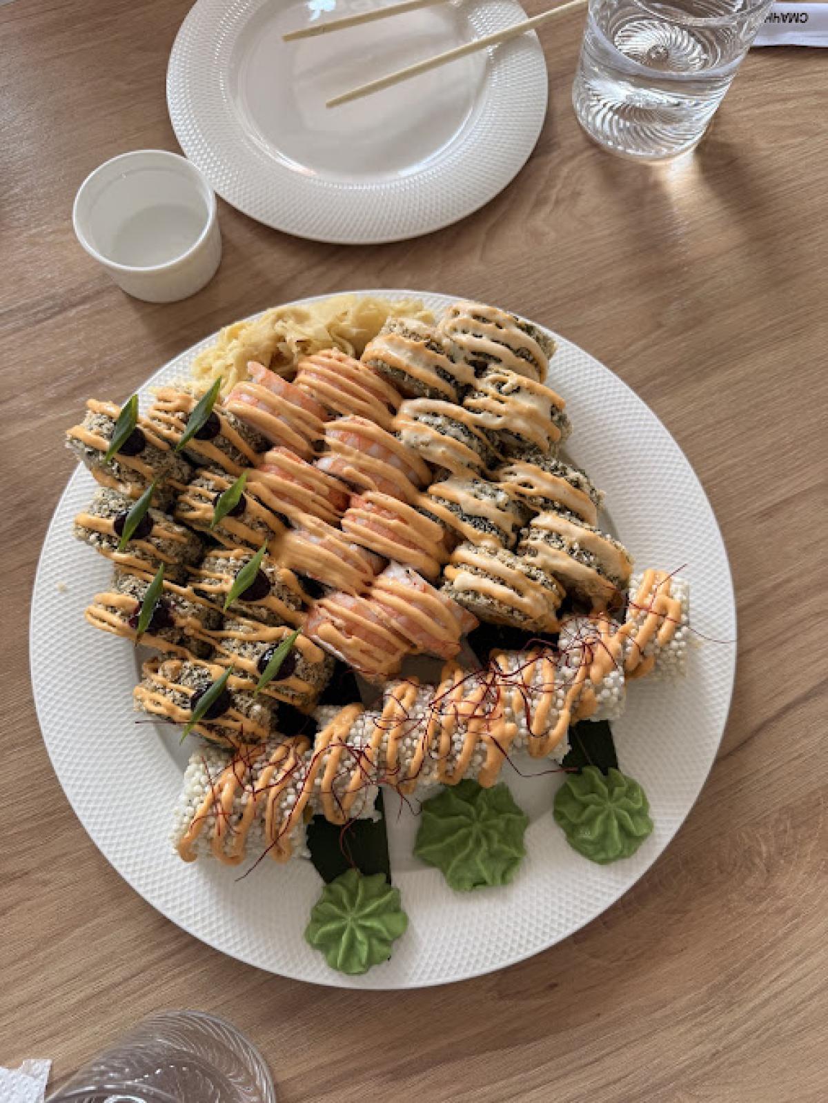 Sushi Pizza 39, Тарнавського, 32