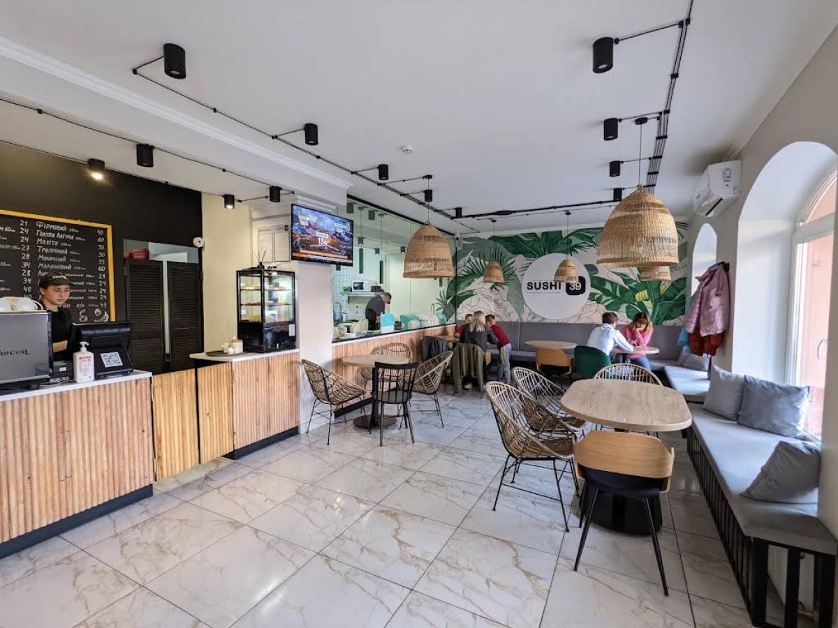 Sushi Pizza 39, Тарнавського, 32